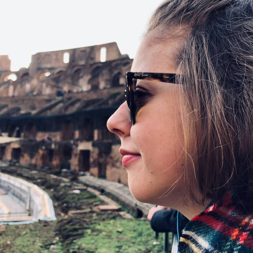 Meet your Posher, Caroline